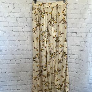 American Eagle Cream and Floral Flare Pants Boho Style Elastic Waist
